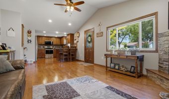 1211 N State St, Aberdeen, SD 57401