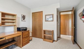 6435 157th St W, Apple Valley, MN 55124