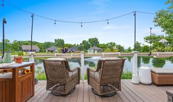 5036 N MILKWEED Trl, Appleton, WI 54913
