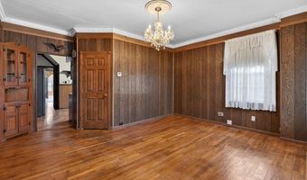 108 W 2ND St, Alburtis, PA 18011