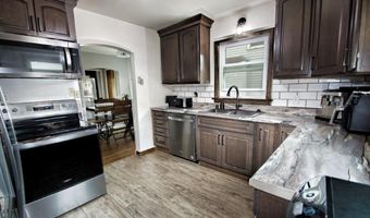 621 N LINWOOD Ave, Appleton, WI 54914