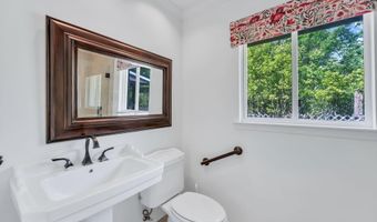 1826 TIERRA VERDE Dr, Atlantic Beach, FL 32233