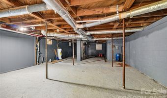 75 Old Macedonia Rd, Alexander, NC 28701