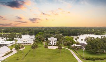 21810 Pearl St, Alva, FL 33920