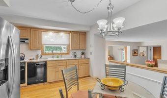 133 Brookpark Dr, Amherst, NY 14228