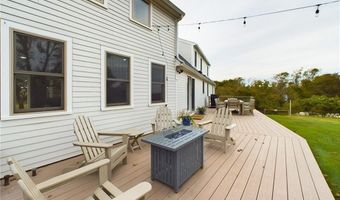 1087 Lakeside Dr, Block Island, RI 02807