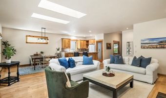60836 Yellow Leaf St, Bend, OR 97702