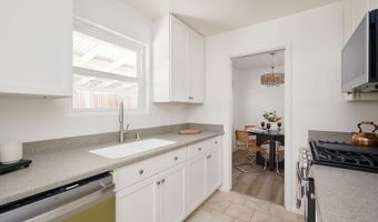 1713 Stewart St, Oceanside, CA 92054
