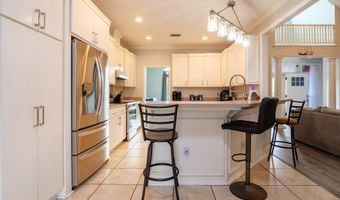 605 Plantation Dr, Adel, GA 31620
