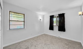 6785 NW 10th St, Des Moines, IA 50313
