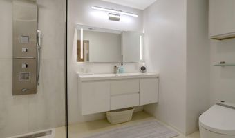 2113 N LINCOLN St, Arlington, VA 22207