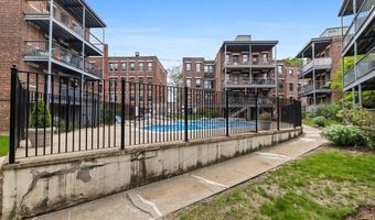 100 Lanark Rd 4, Boston, MA 02135