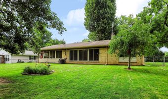 2812 Greenbriar Rd, Anderson, IN 46011