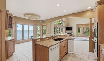 1703 S Le Homme Dieu Dr NE, Alexandria, MN 56308