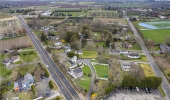 599 E Main Rd, Middletown, RI 02842