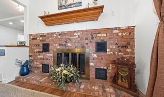 2943 Lee Marie Dr, Adrian, MI 49221
