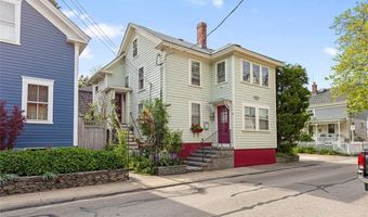 74 Third St, Newport, RI 02840