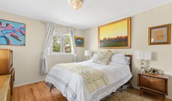 9833 Estrella Dr, Spring Valley, CA 91977