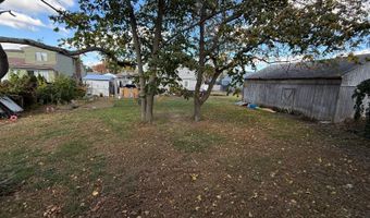 967 Sunrise Hwy, Long Island City, NY 11704