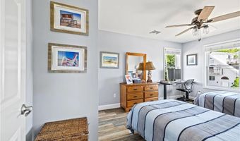 26 Walcott Ave, Narragansett, RI 02882