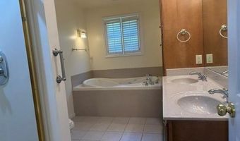 5203 Black Oak Rd, Alton, IL 62002