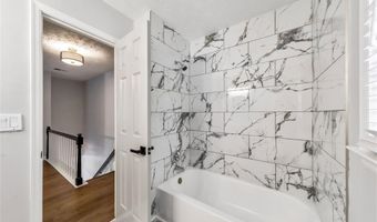 4929 Willow Creek Dr, Woodstock, GA 30188