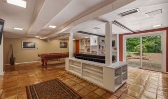 30 Grant Hill Rd, Bloomfield, CT 06002