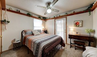 172 Home Pl, Adkins, TX 78101