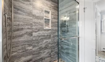 35 Willow Ave, Narragansett, RI 02882