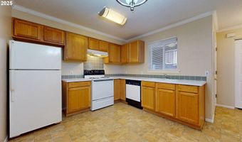 11627 SE FULLER Rd, Milwaukie, OR 97222