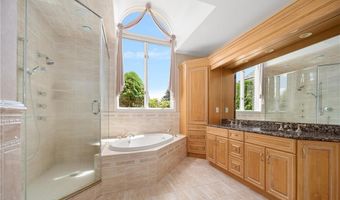 40 Alpine Estates Dr, Cranston, RI 02921