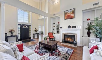 2013 Pointe Clear Dr, Biloxi, MS 39531