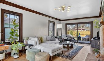 1732 Jackson Ave, Ann Arbor, MI 48103