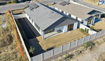 16 W Pine St, Altadena, CA 91001