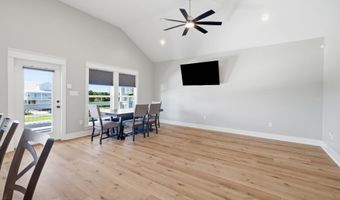 4062 Devon St, Bay St. Louis, MS 39520