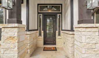 839 Shady Grv, Adkins, TX 78101