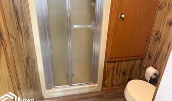 1904 127th Ave, Algona, IA 50511