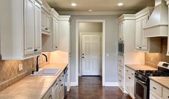 106 Amethyst Ln, Brandon, MS 39047