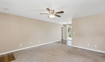 412 E Clark Ave, Augusta, KS 67010