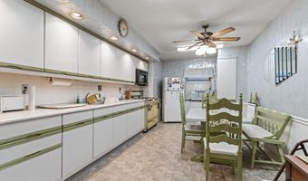 2447 S 5TH St, Philadelphia, PA 19148