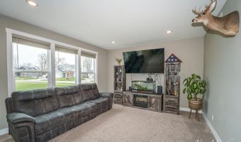 7542 Shorewood St, Allendale, MI 49401