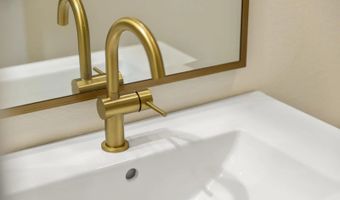 3960 Plateau Pl, Carlsbad, CA 92010