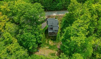 139 Summit Dr, Campton, NH 03223