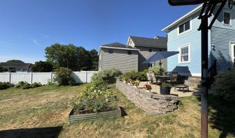 104 7th St, Bangor, ME 04401