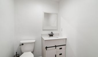 417 Main St, Bayville, NJ 08721