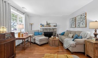828 HOFFNAGLE St, Philadelphia, PA 19111