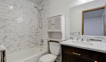 8530 Gordon Cir, Anchorage, AK 99507