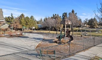 20670 Comet Ct, Bend, OR 97701