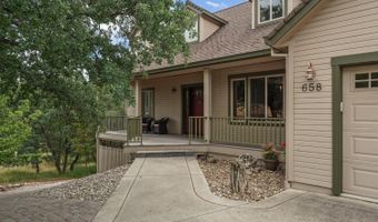 658 Live Oak Dr, Angels Camp, CA 95222