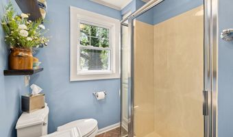 150 N Countryside Dr, Ashland, OH 44805
